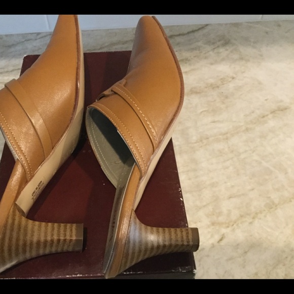 ❌SOLD❌Soffice Sogno Italian Made Leather Mules - Picture 4 of 6